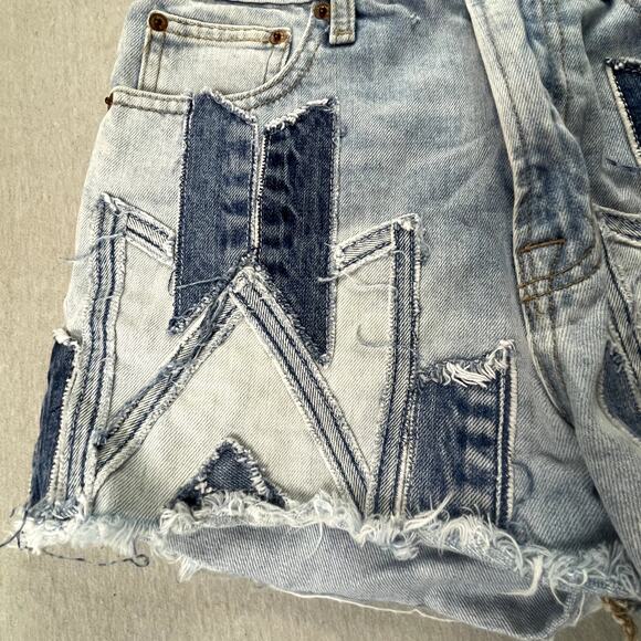 Lucky Brand Lucky Pins Denim Shorts Geometric Pattern Cut Off 2 26 Raw Hem - Picture 3 of 11